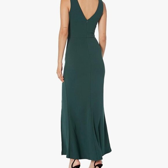 NWT: Classic Green Evening Dress by Woosea - Picture 2 of 3